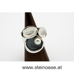 Ring 'modern'  Silber-Grau-Perle